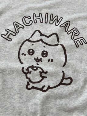 Chiikawa x Talking Heads Hachiware eating sweatshirt (Sz M)